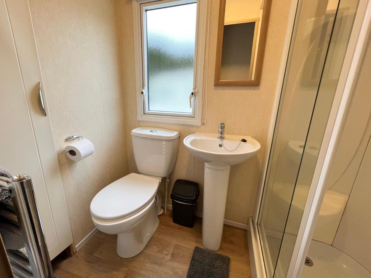 2 Bedroom Caravan Lg13, Shanklin, Isle Of Wight Exterior foto